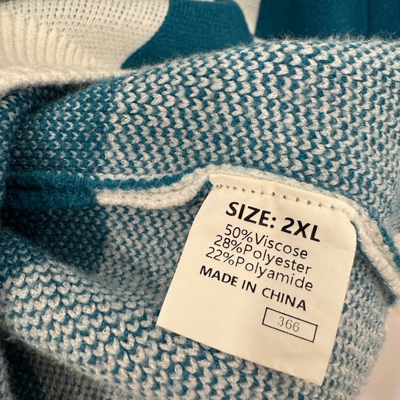 Blue and White Checkered Women's Sweater - Picture 11 of 11